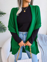 Strickjacke mit horizontaler Rippung und offenem Schlitz vorne
