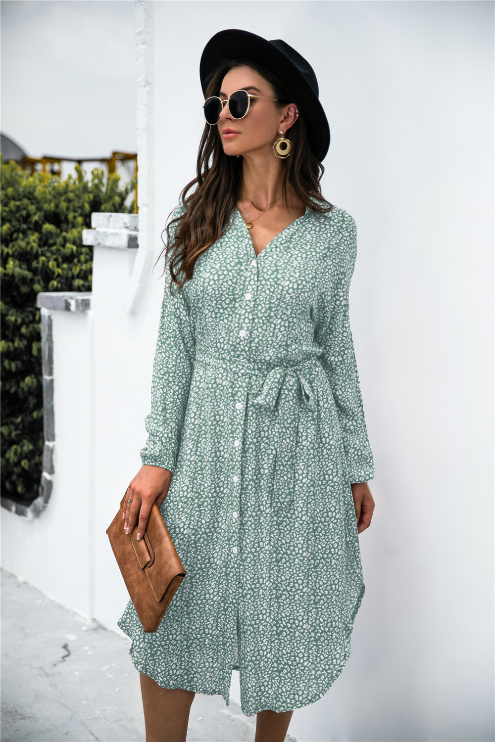 Robe boutonnée à imprimé léopard et ceinture