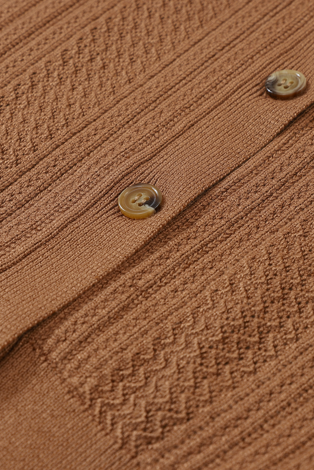 Cypress – Lässiger, strukturierter Cardigan mit V-Ausschnitt und Knopfleiste