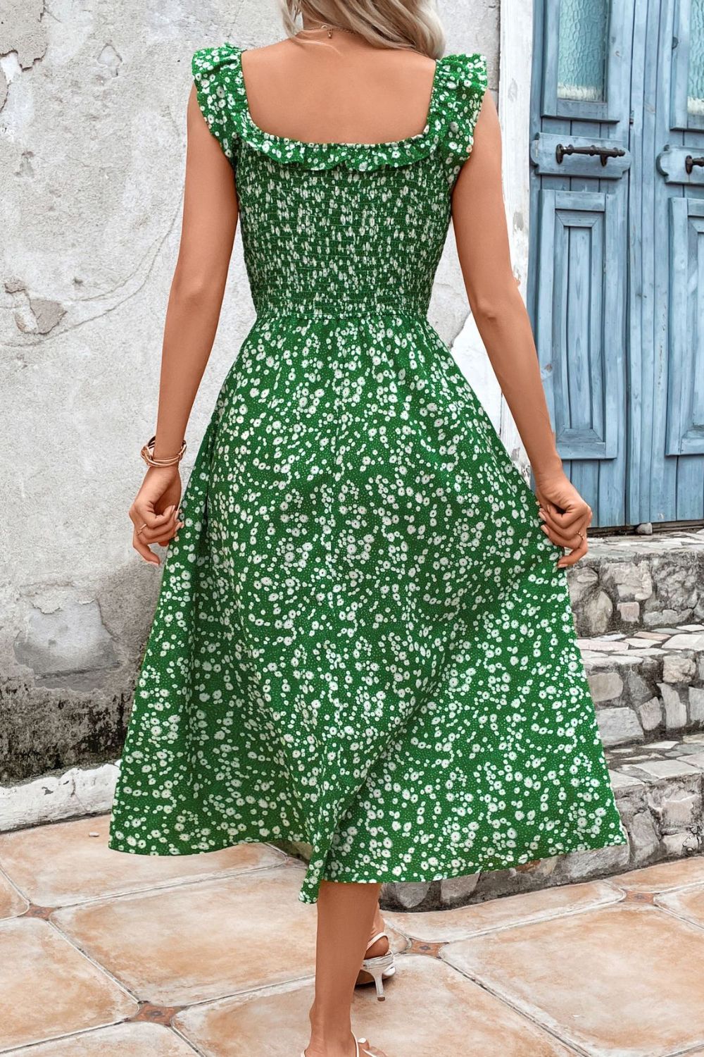 Robe midi imprimée à col carré et volants