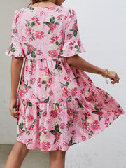 Robe imprimée à col en V et longueur genou