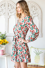Robe imprimée à col en V et manches longues à volants
