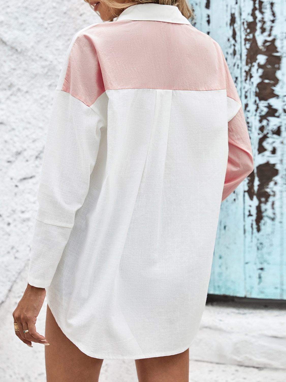 Chemise à épaules tombantes contrastées bicolores