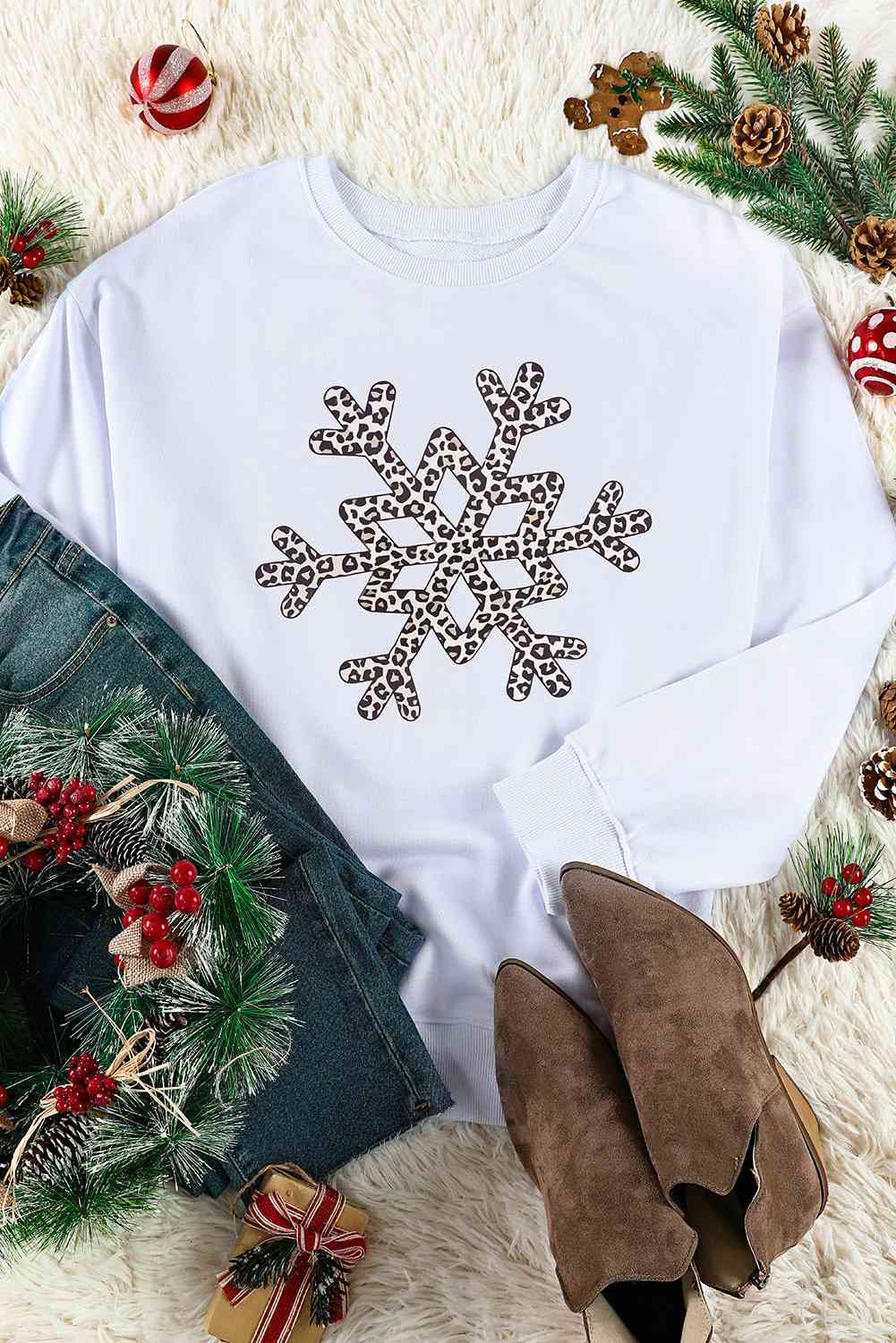 Sweatshirt mit überschnittener Schulterpartie und Schneeflocken-Grafik