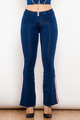 Bootcut-Jeans mit seitlichen Streifen und Knöpfen