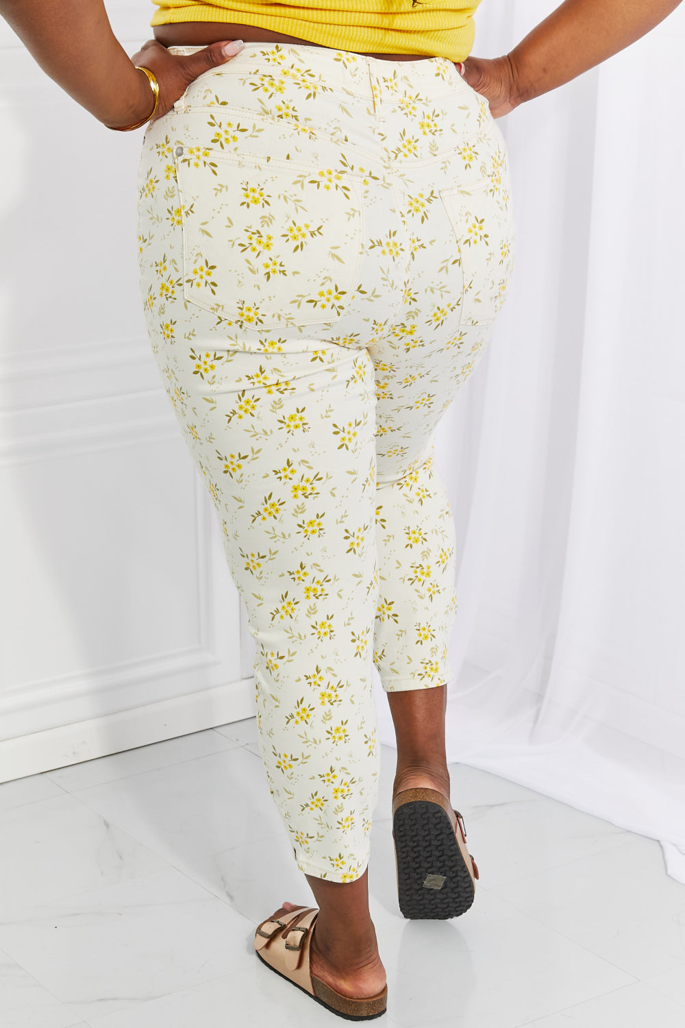 Jean skinny Judy Blue taille réelle à motif floral Golden Meadow