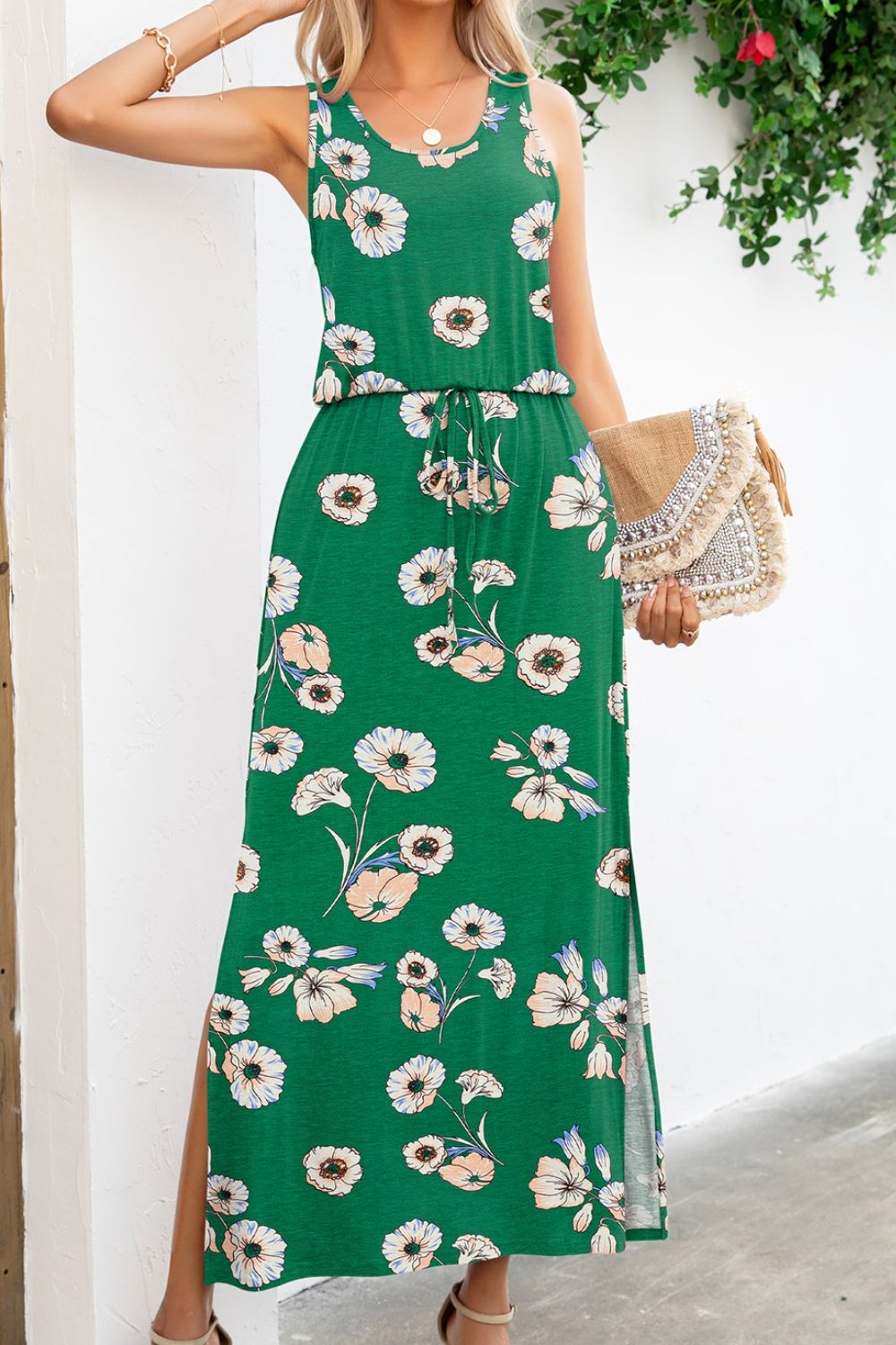 Robe imprimée sans manches à col rond et fente