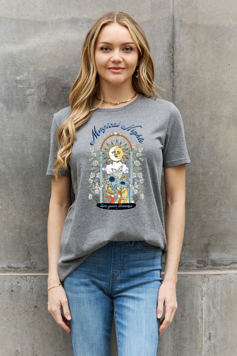 T-shirt graphique en coton Simply Love MAGICAL NIGHTS LIVE YOUR DREAMS