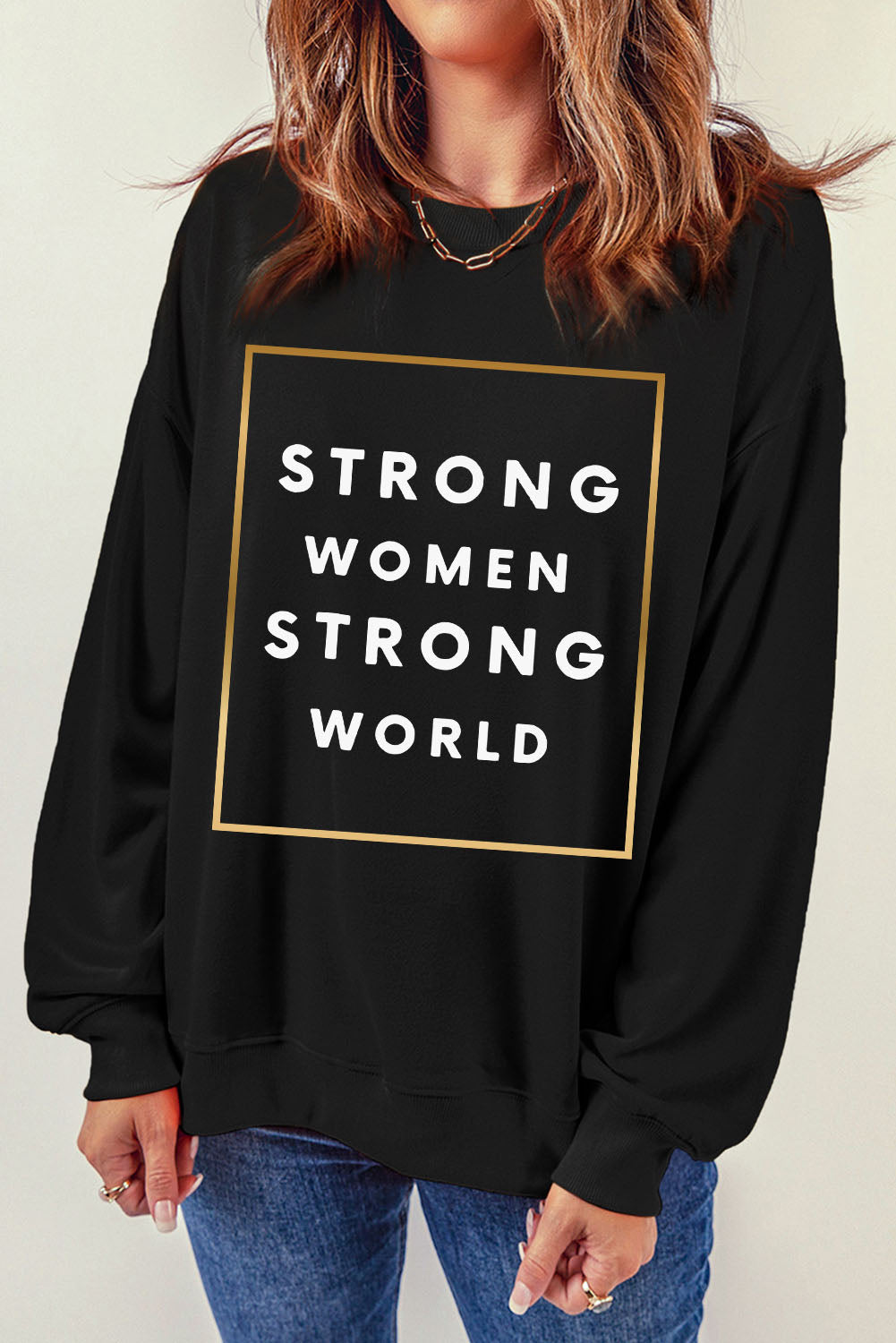 STRONG STRONG WORLD Sweatshirt mit überschnittener Schulter und Grafik