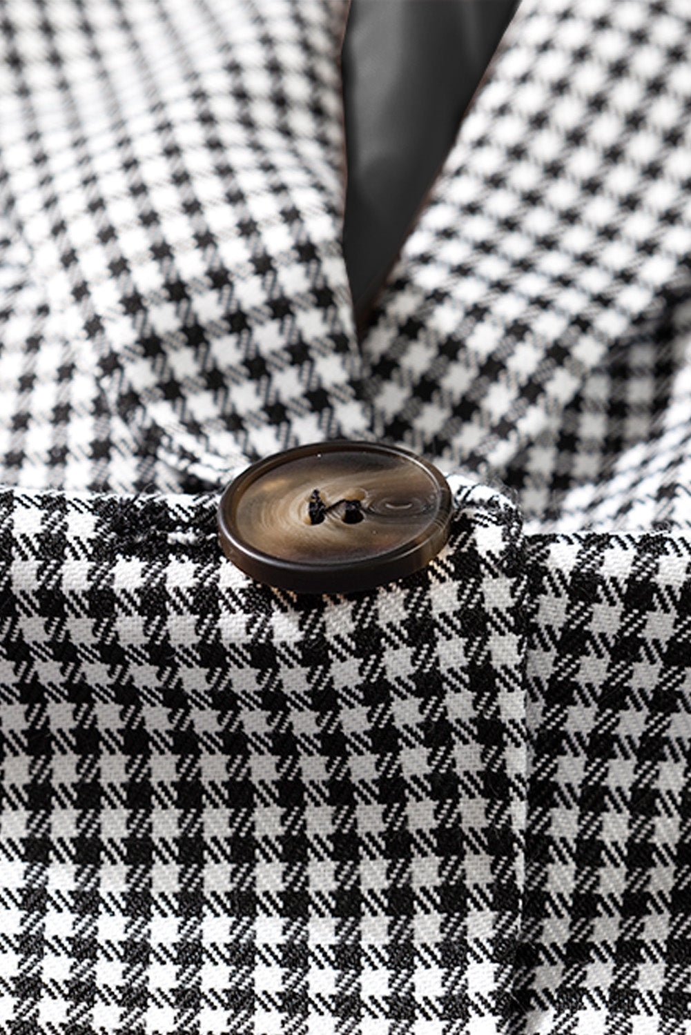 Blazer à carreaux avec col à revers et poignets boutonnés