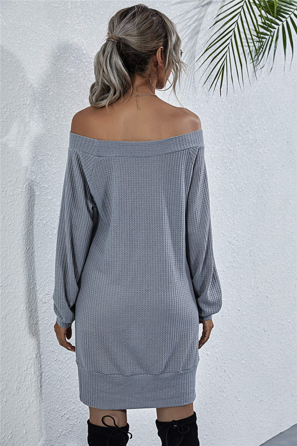 Mini-robe à col bateau en maille gaufrée
