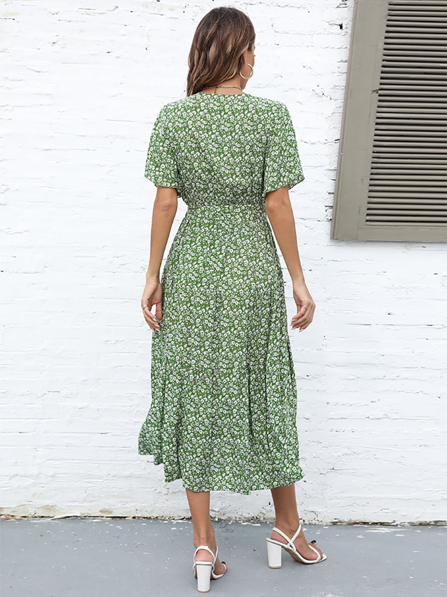 Robe à fleurs et col en V à manches courtes et taille nouée