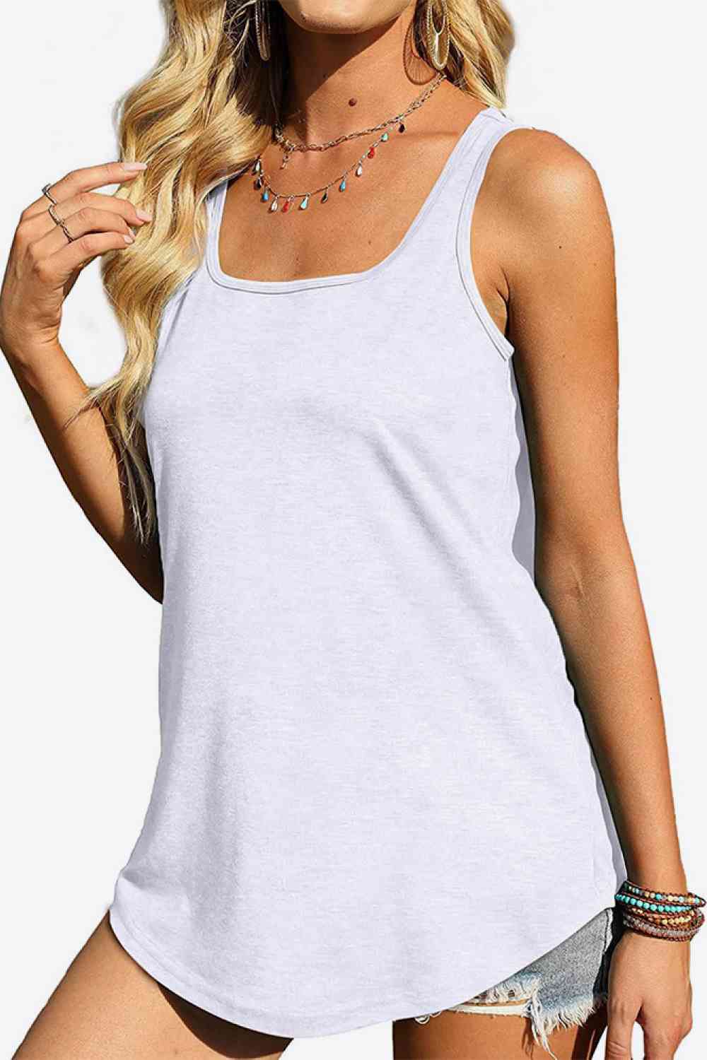 Tanktop mit abgerundetem Saum und quadratischem Ausschnitt