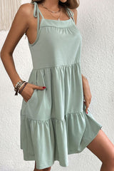 Robe à volants et épaules nouées avec poches