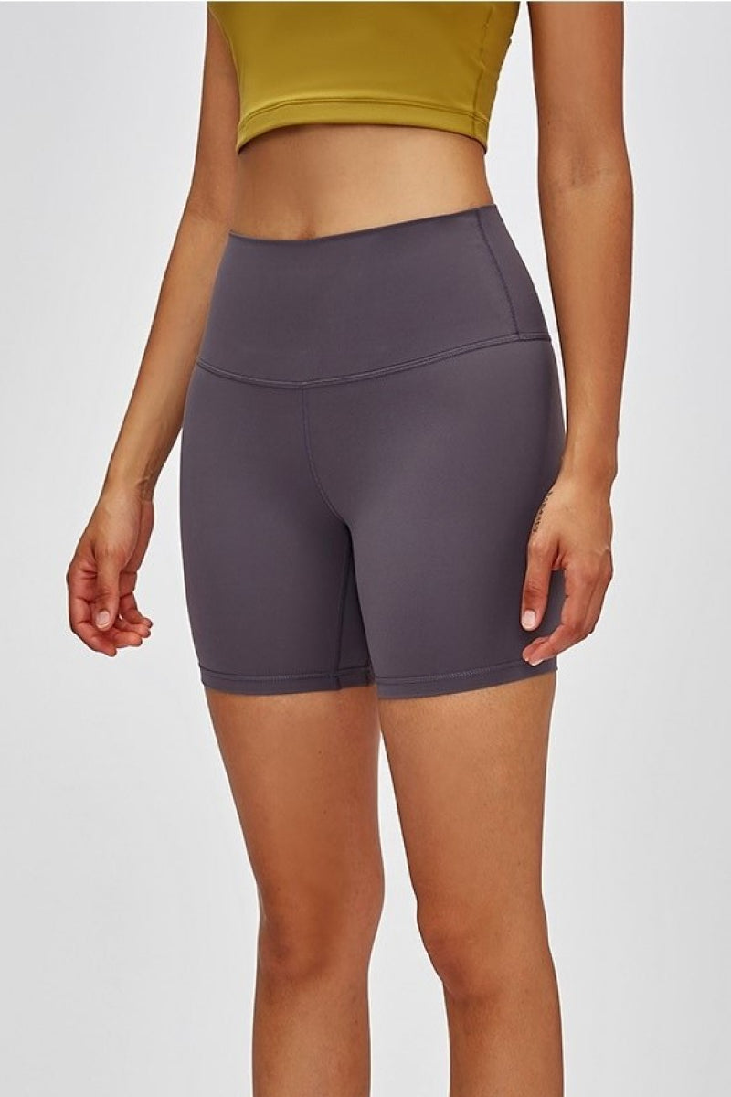 Trainingsshorts mit hoher Taille