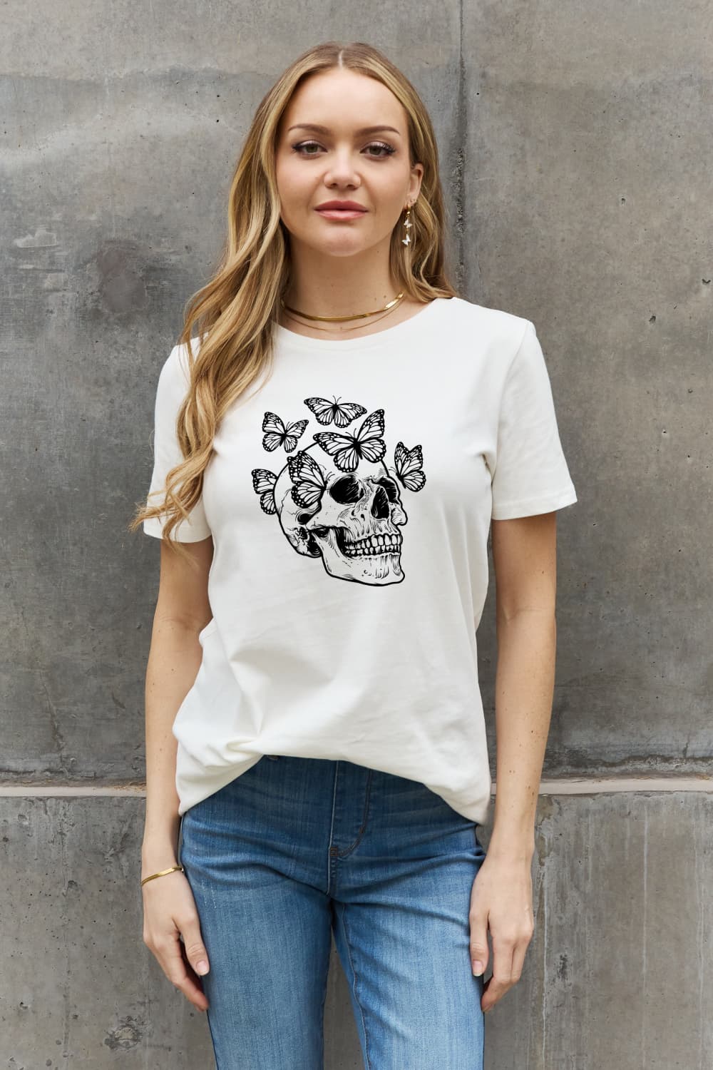 T-shirt en coton à motif papillon et tête de mort Simply Love