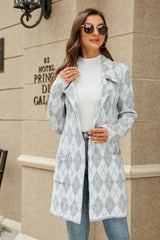 Bedruckte Strickjacke mit offenem Reverskragen vorne und Taschen