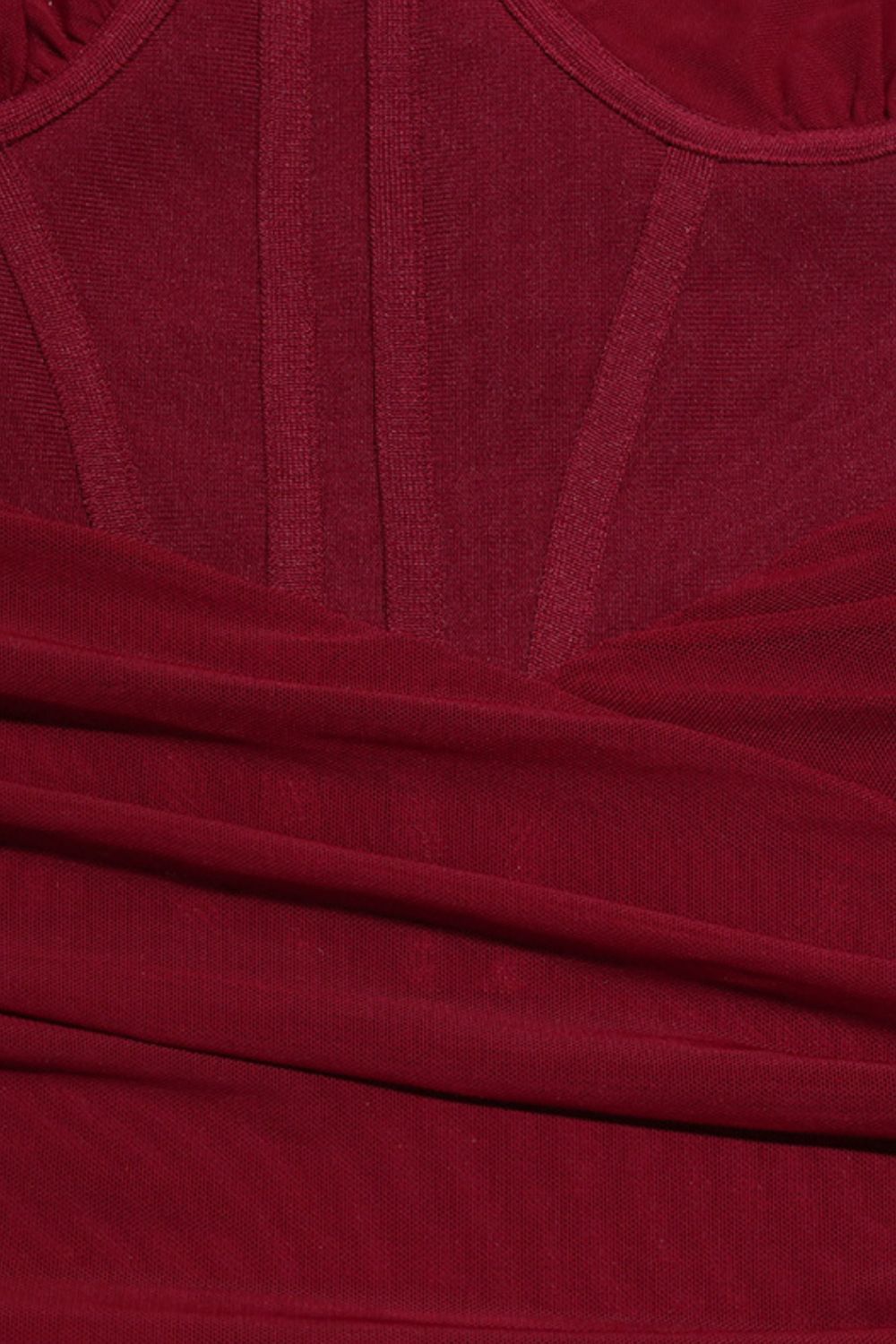 Midi-Bandagekleid mit Cut-outs und One-Shoulder-Träger
