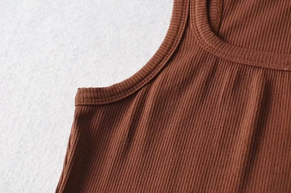 Wooden Ear Hem Square Collar Slimming Small Vest Close