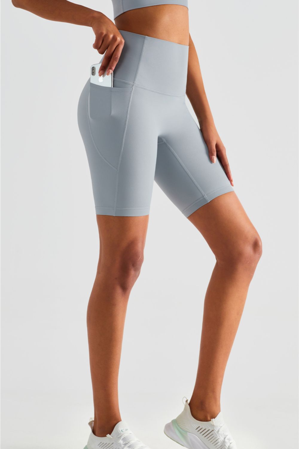 Bikershorts mit hoher Taille, weiter Taille und Taschen