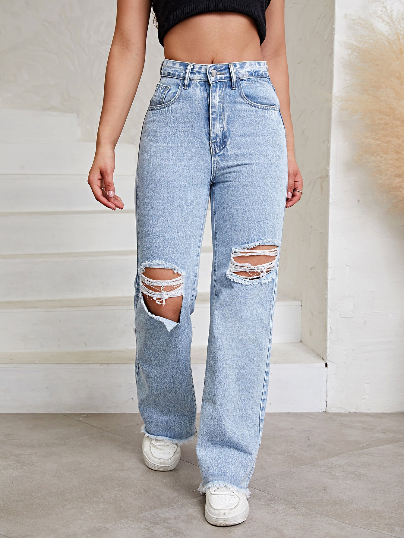 Pantalon en jean déchiré droit amincissant taille haute