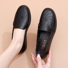 Women's Mom Pumps Autumn Soft Bottom Comfortable Flat