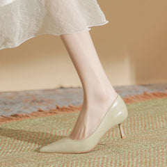 Damen Farbige High Heels aus Lackleder mit spitzen Stilettoabsätzen