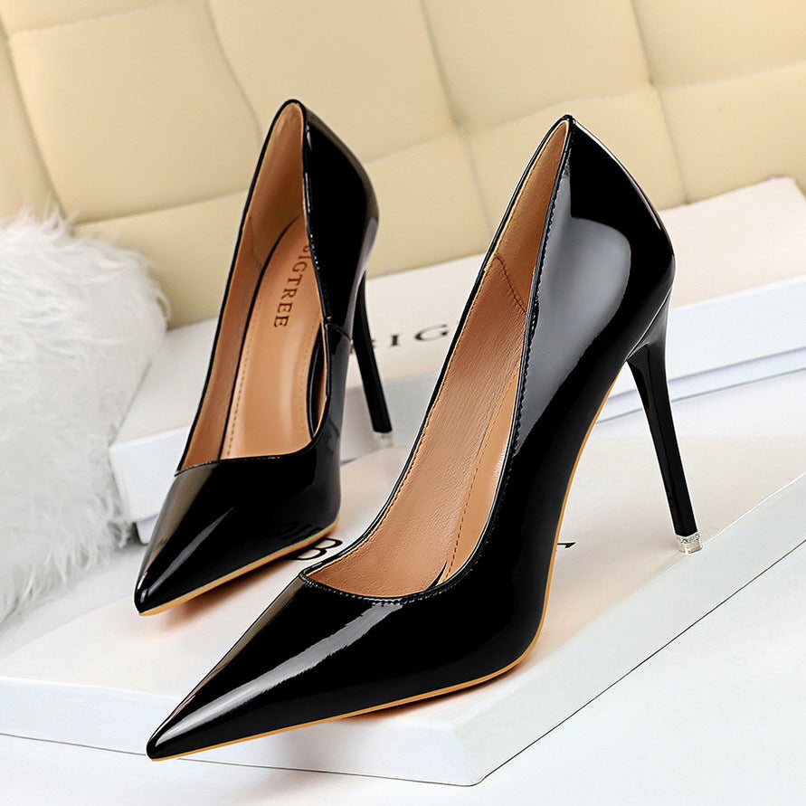 Damen Einfacher Stiletto Glänzender Lack Flacher Mund