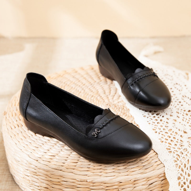 Women's And Comfortable Single Flat Genuine Slip
