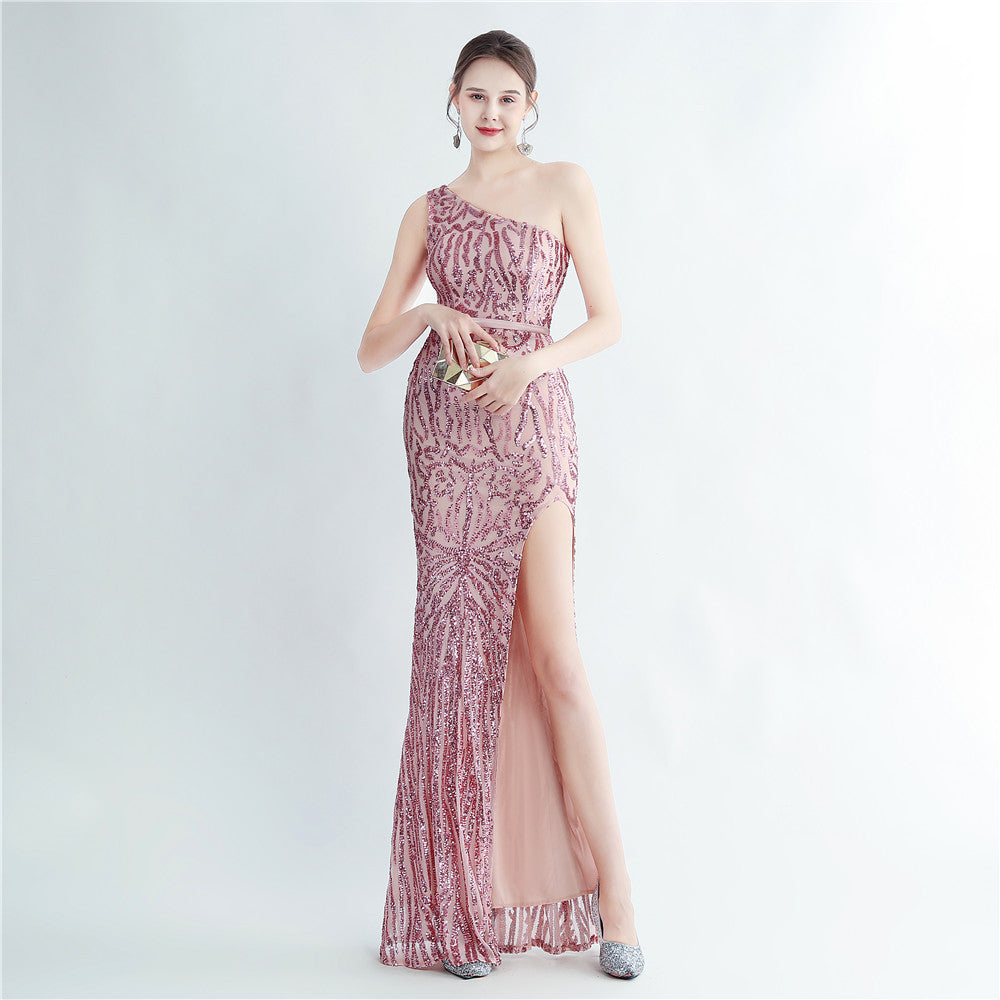 Robe de soirée longue à paillettes florales et à une épaule, col diagonal, fente latérale