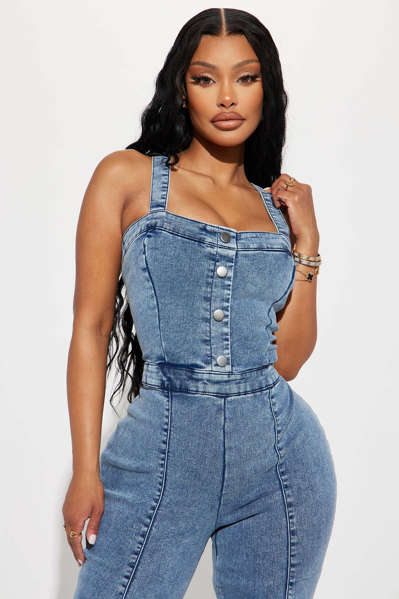 Denim-Jumpsuit, schmale Passform, Bodysuit, tailleneng, verwaschener Hosenträger-Jumpsuit
