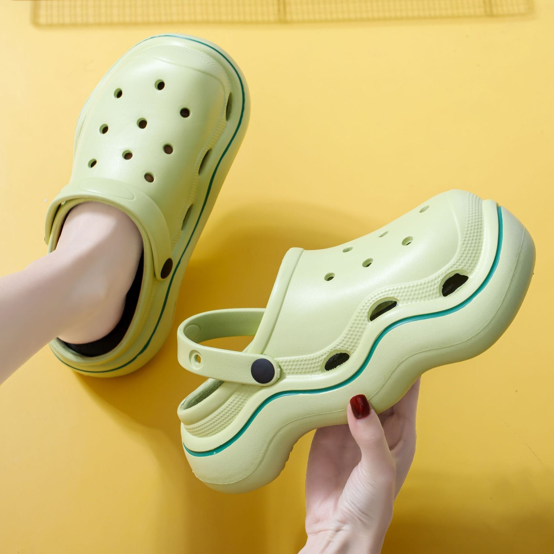 Women's Bottom Outer Wear Closed Toe Half