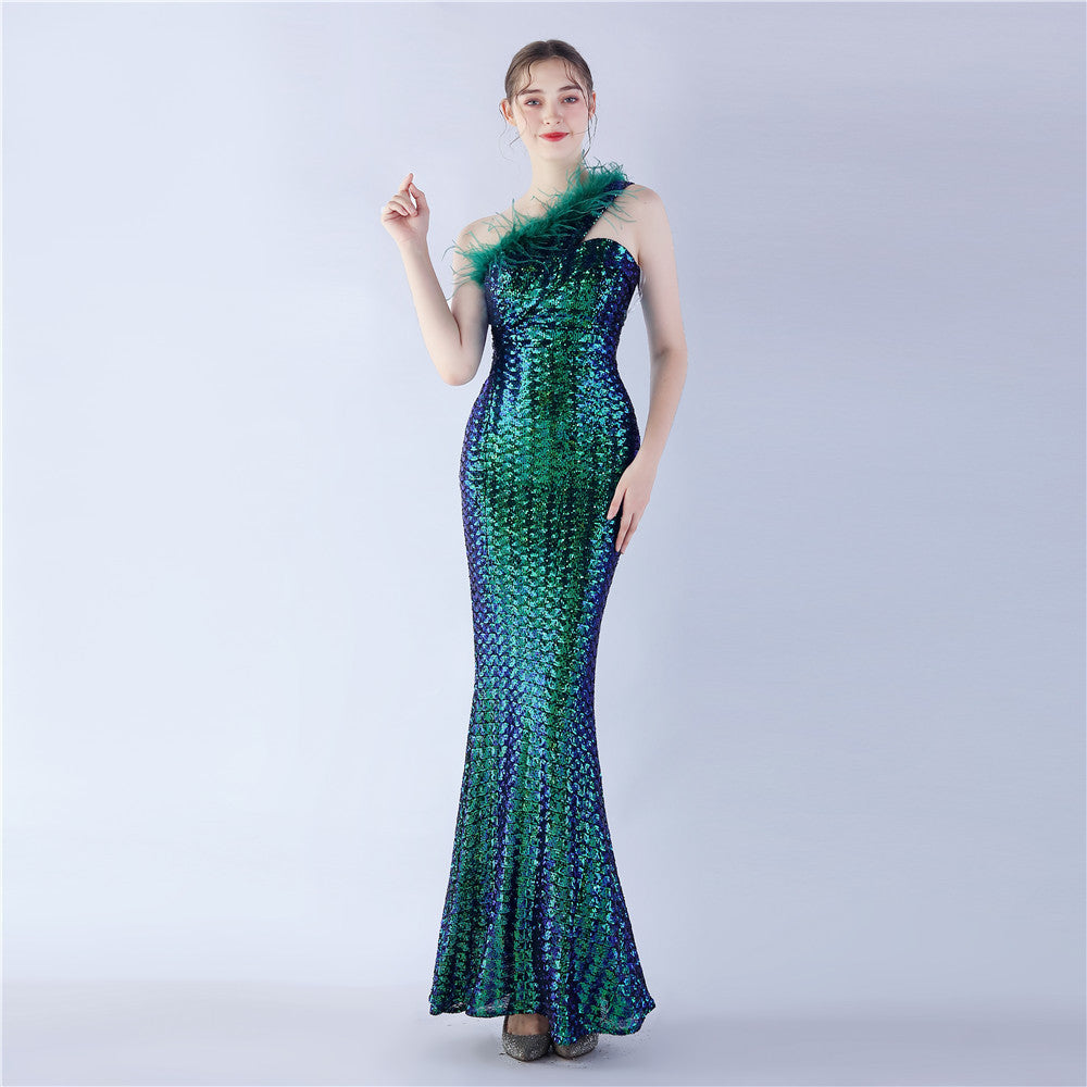 Craft Order – Abendkleid mit Straußenfedern, einer Schulter, diagonalem Kragen, hoher Dichte und Pailletten