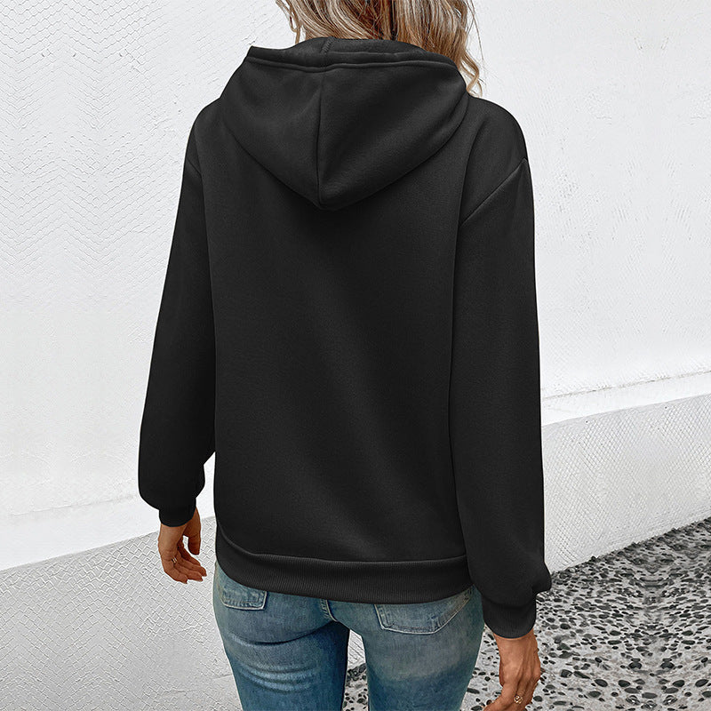 Tragen Sie einen Halloween-Pullover