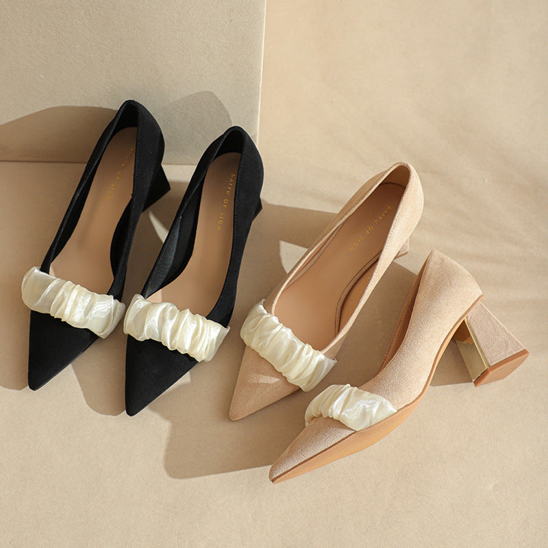 Chaussures uniques à bout pointu et à une seule couche pour femmes