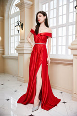 Robe de cocktail rouge à épaules dénudées et grande fente, robe de demoiselle d'honneur