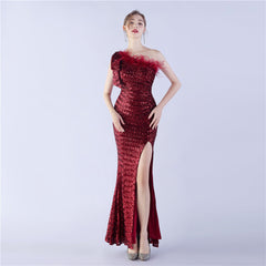 Craft Floral plus Straußenfeder High End Pailletten One-Shoulder Abendkleid