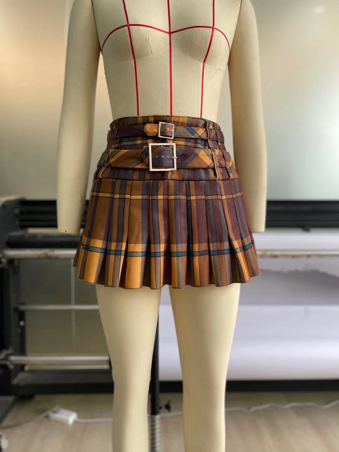 Plaid Woolen Skirt Thickening Zipper Skirt Plaid Retro A line Pleated Skirt