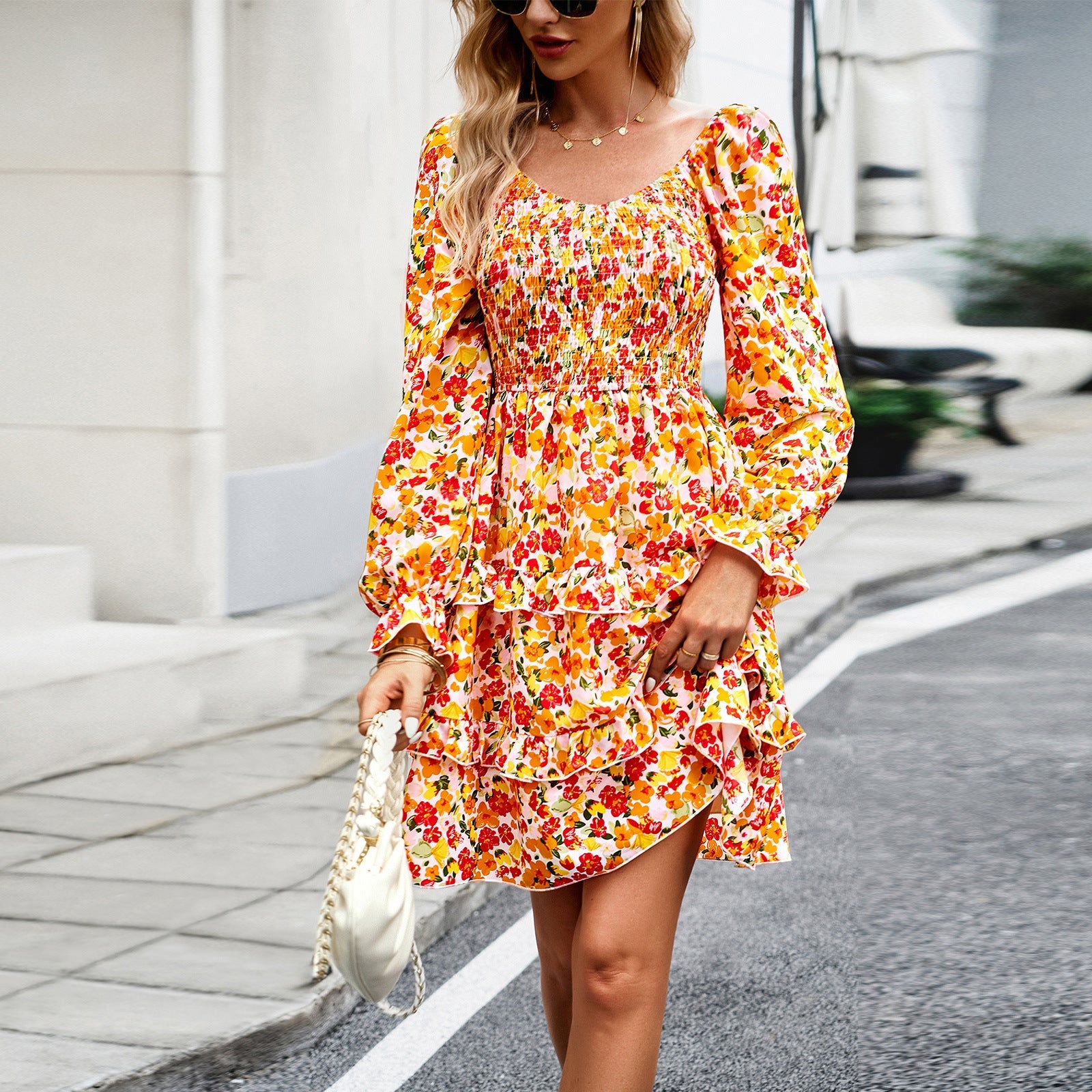 Robe de vacances décontractée à fleurs, col en V, manches longues