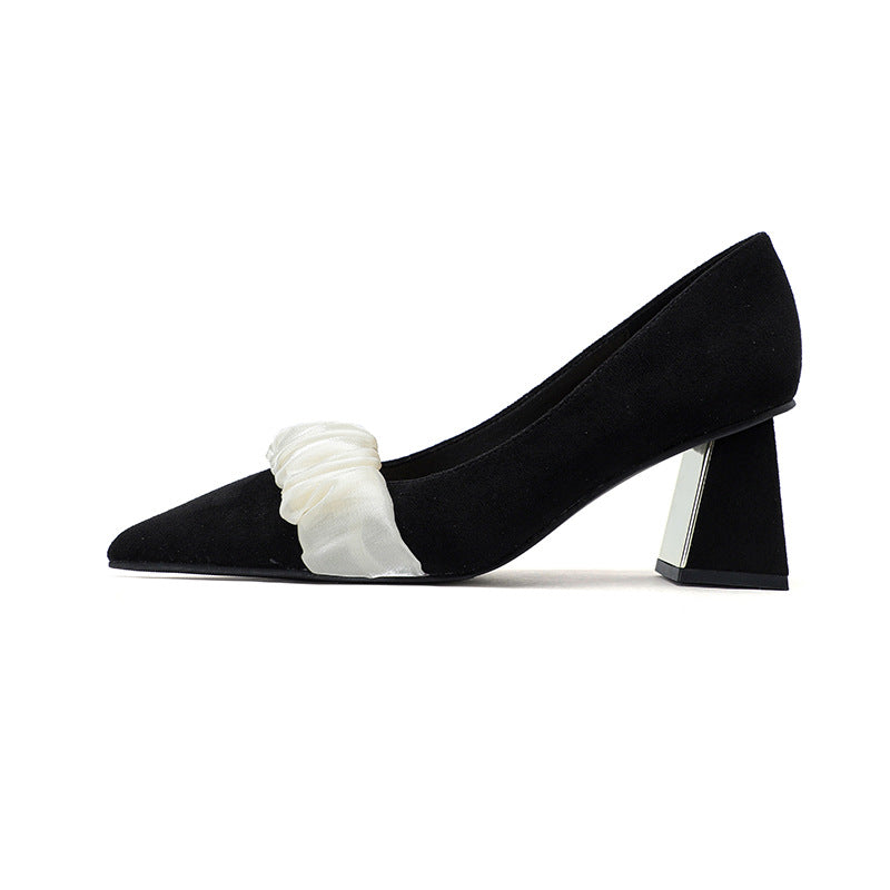 Chaussures uniques à bout pointu et à une seule couche pour femmes