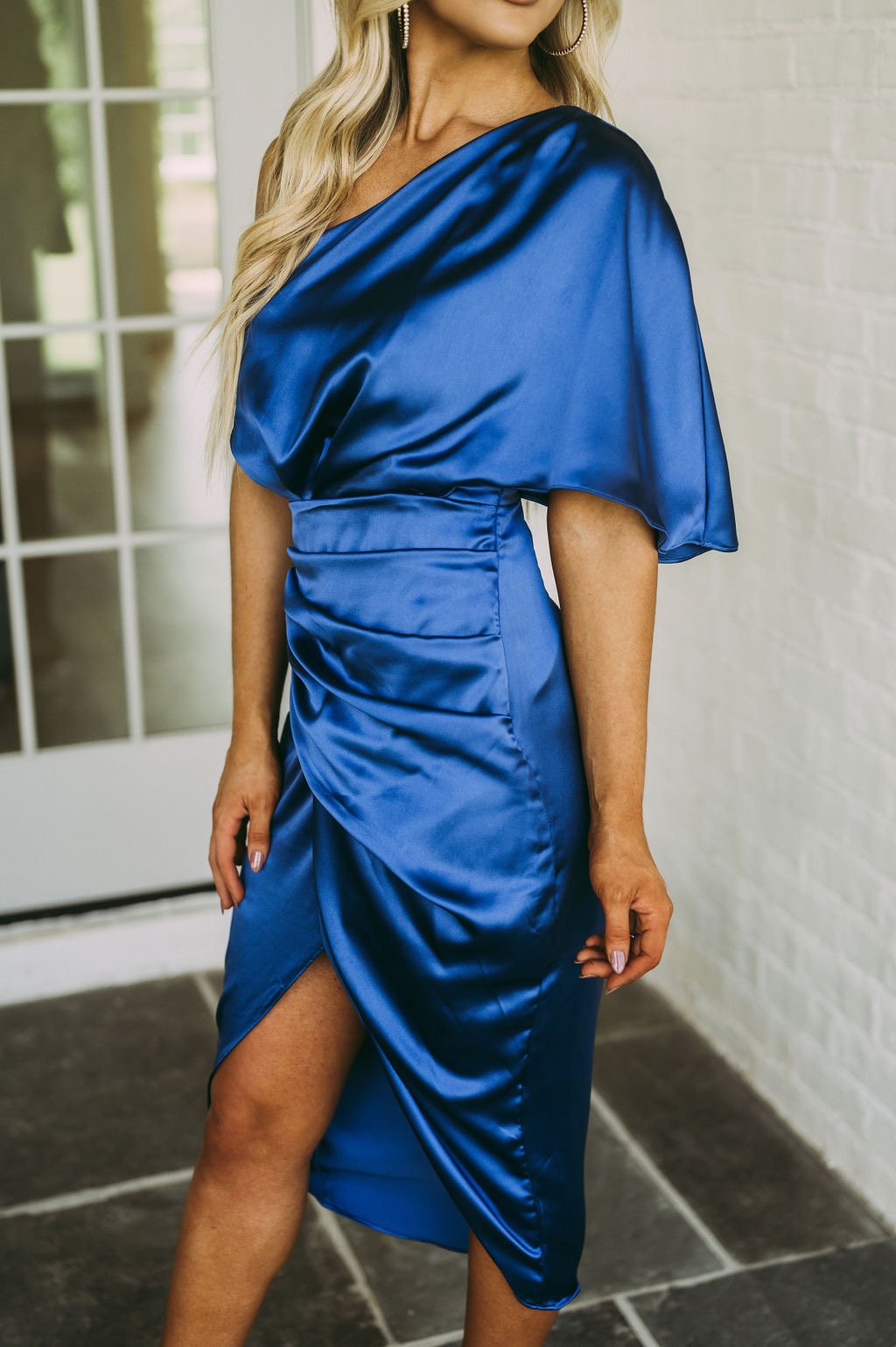 Einseitiges Ärmel Asymmetrisches Kleid Abendkleid