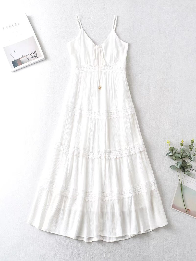 Sommerkleid, schlicht, V-Ausschnitt, Brust, Schnürung, weißes A-Linien-Kleid