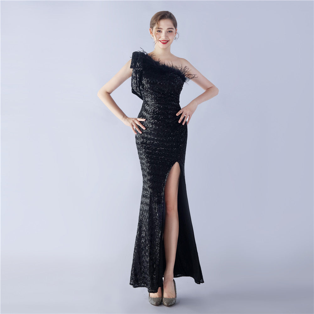 Craft Floral plus Straußenfeder High End Pailletten One-Shoulder Abendkleid