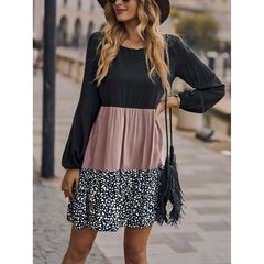 Robe décontractée à manches longues et col rond avec coutures