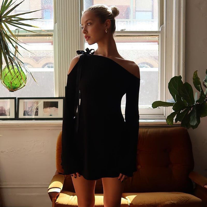 Kleid Diagonalkragen von der Schulter Nähte Hohe Taille Lange Ärmel Hüfte