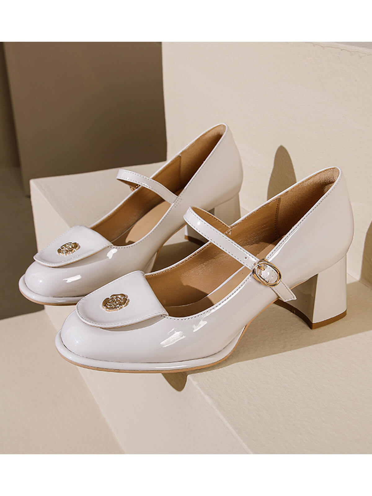 Chaussures Mary Jane à talons épais en cuir verni