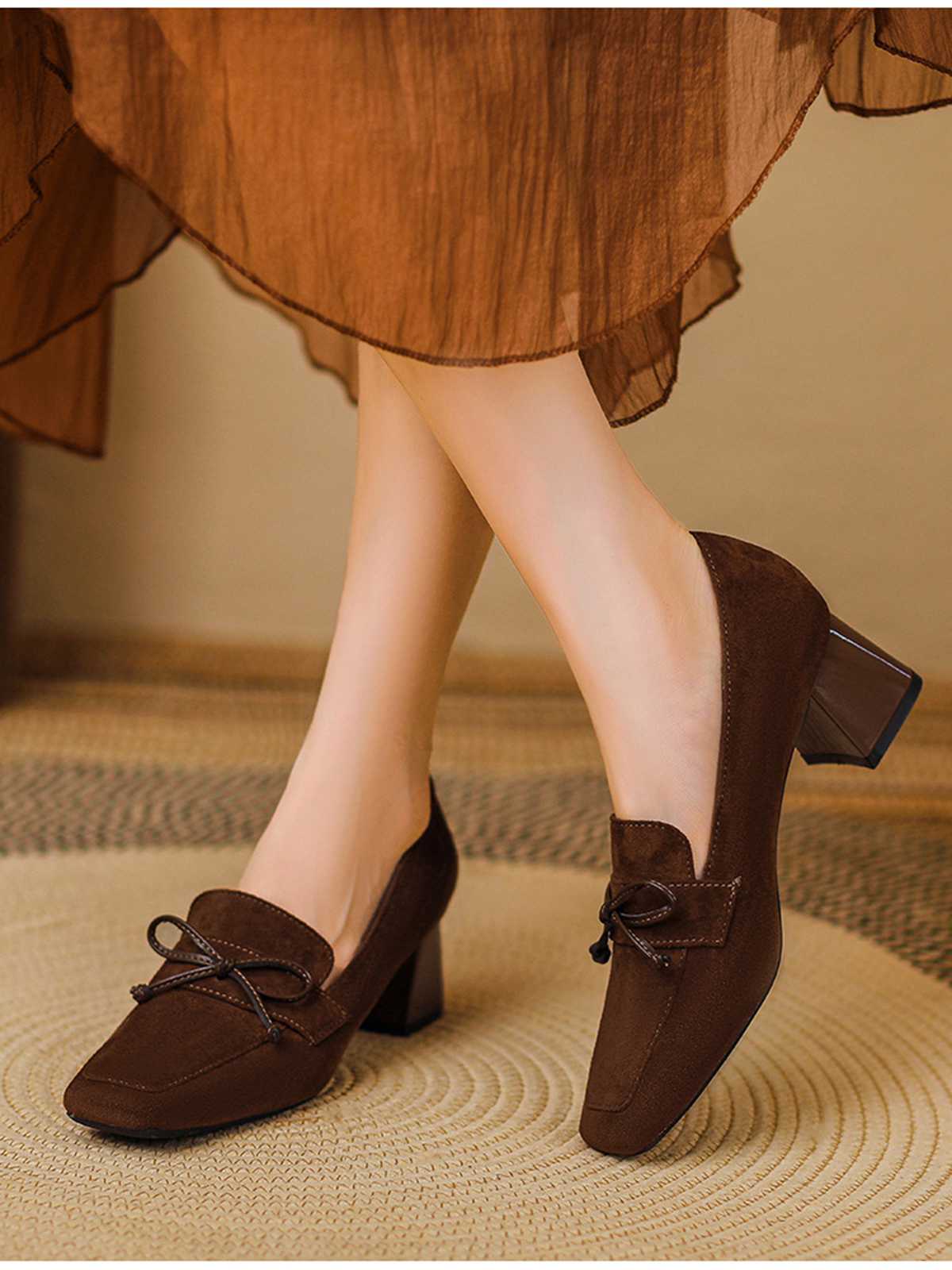 Chaussures à talons hauts rétro à bout carré et nœud