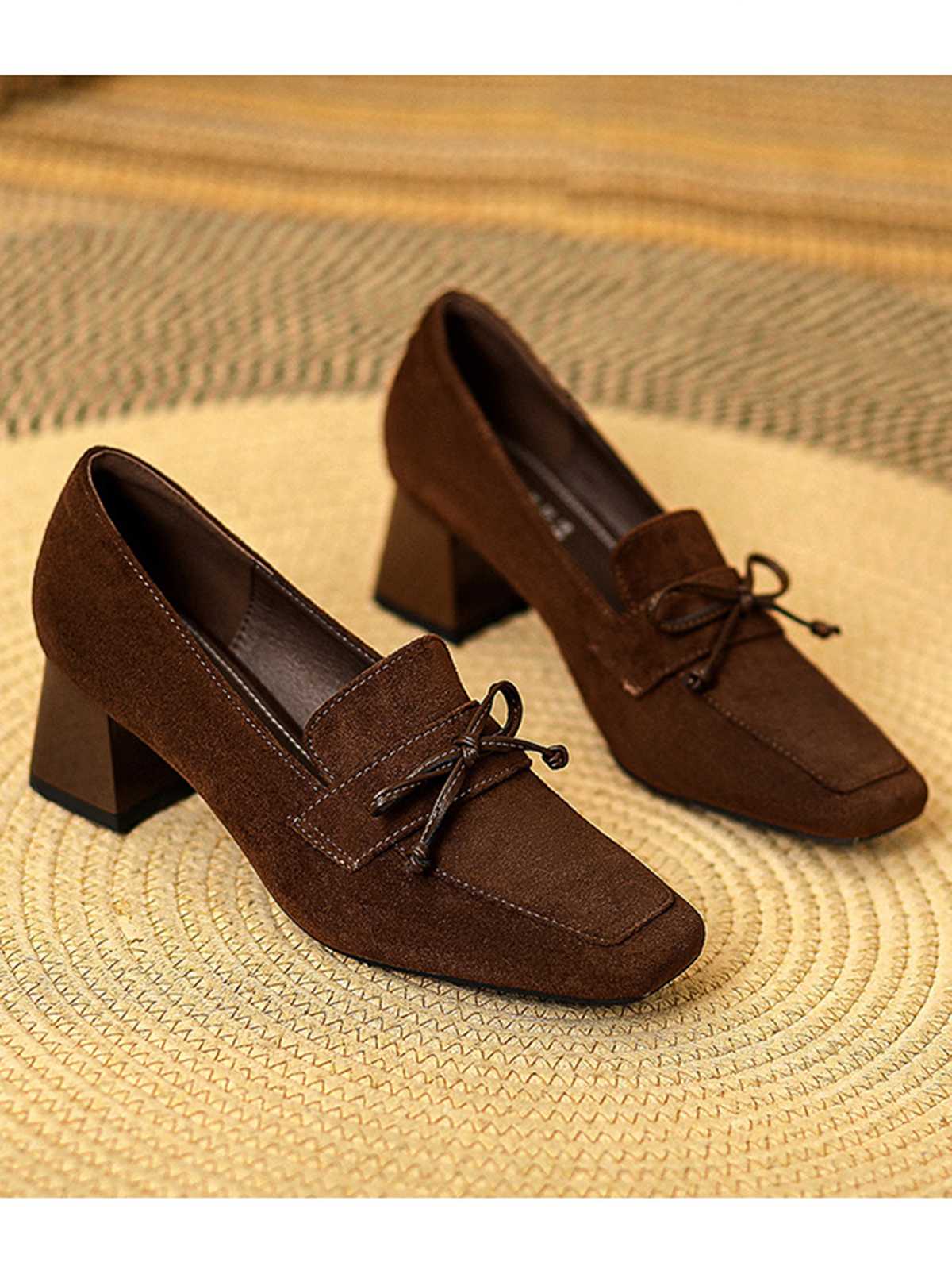 Chaussures à talons hauts rétro à bout carré et nœud