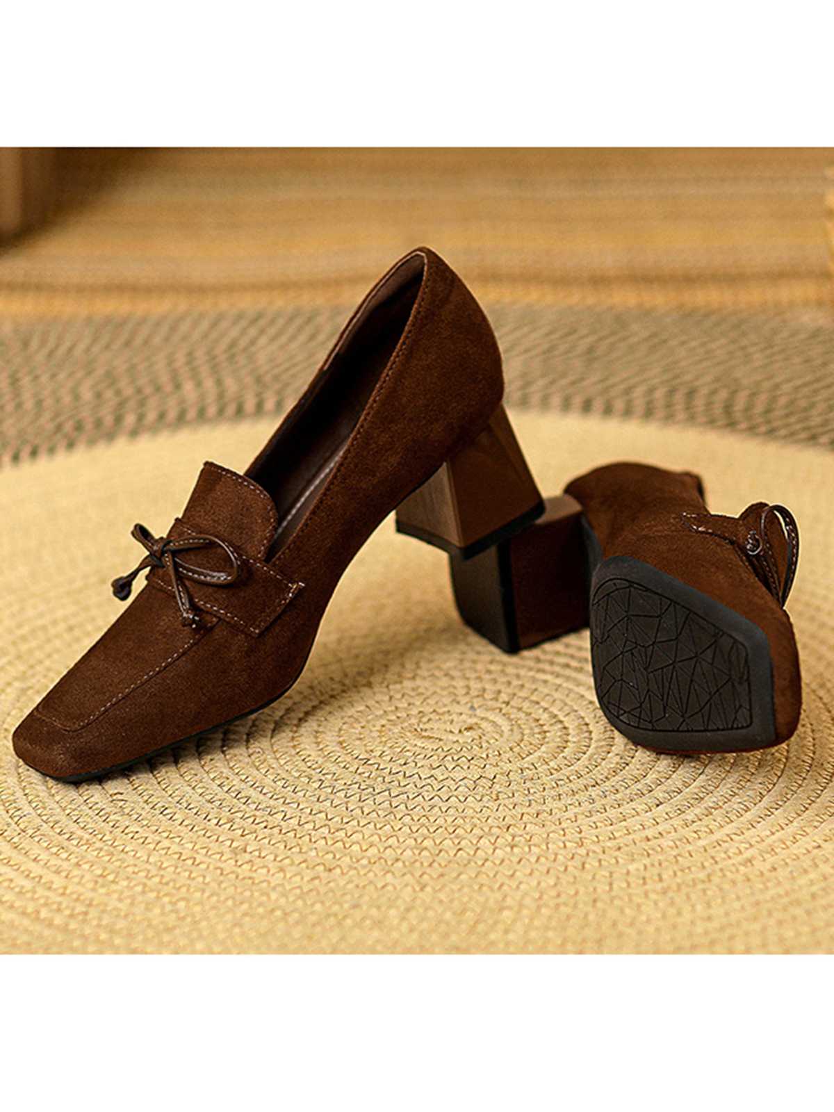 Chaussures à talons hauts rétro à bout carré et nœud