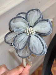 Hellblaue Vintage Mesh-Blumen-Haarnadel